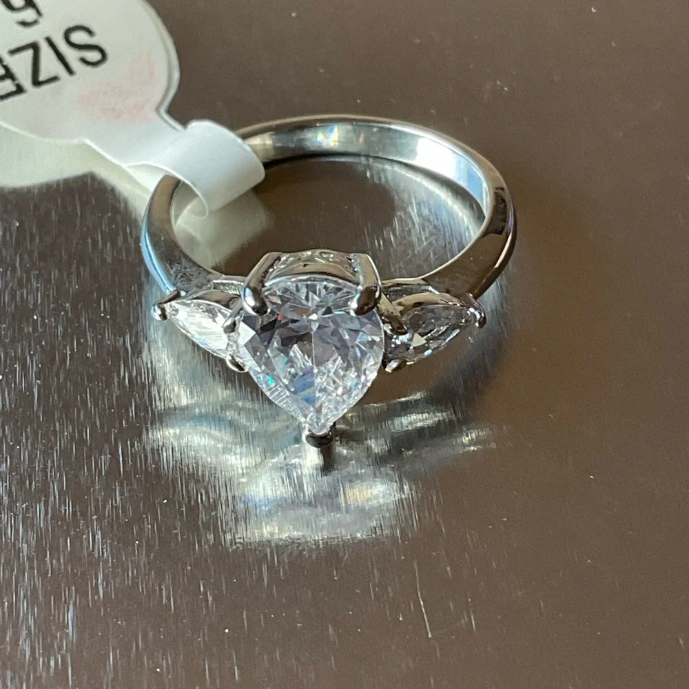 ππ―οΈπ DIAMOND CANDLE RING π―οΈππ―οΈ NWT ππ―οΈπ - Picture 10 of 16